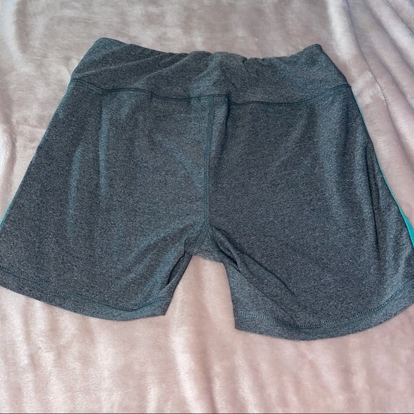 Pony brand
Workout Yoga Shorts size m - Picture 6 of 6